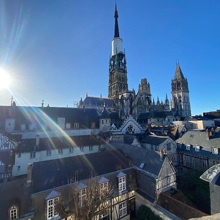 Sous Les Clochers De Rouen - Cathedrale Luaran gambar