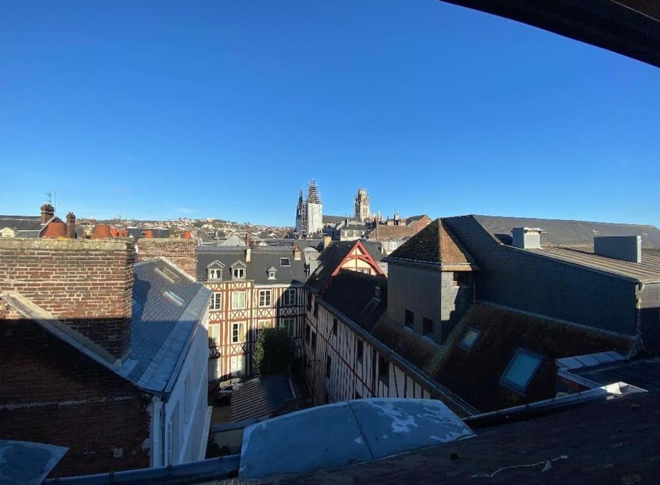 Sous Les Clochers De Rouen - Cathedrale Luaran gambar